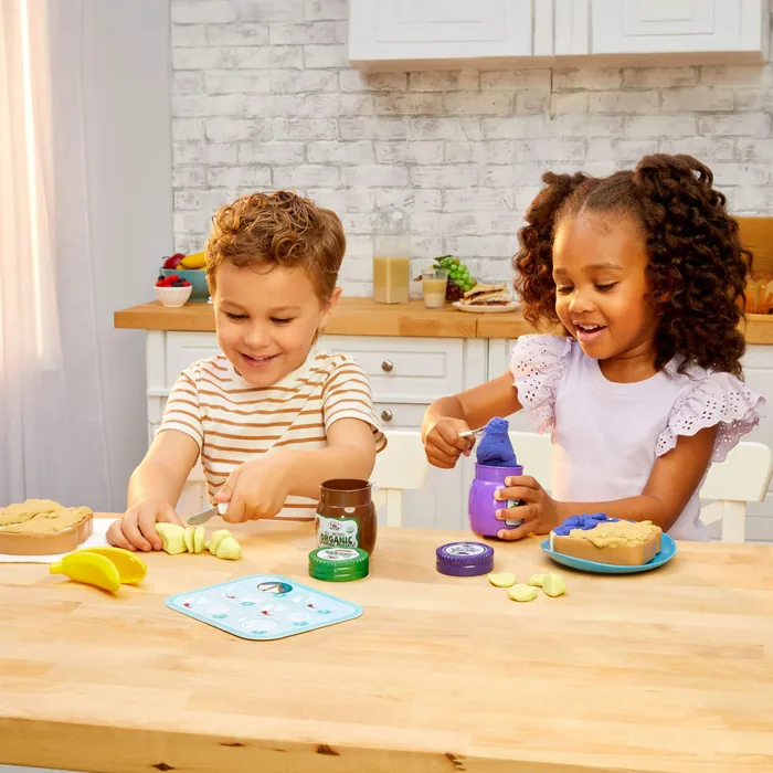 Creative Chefs™ Peanut Butter & Jelly Kit - Image 3