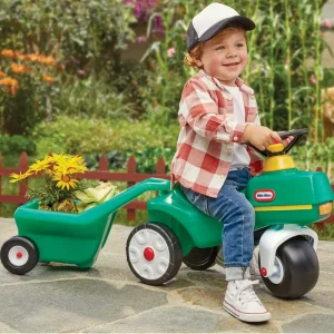 Alternative view of Tractor & Cart